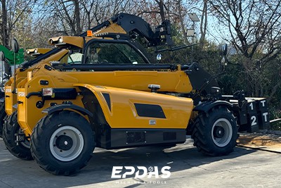 ベールスパイク付きテレハンドラー